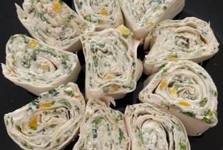 Рулет из лаваша с творогом