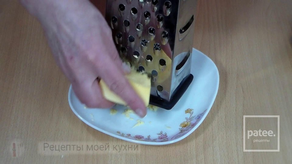 Салат из грибов со сметаной и сыром - Шаг 4