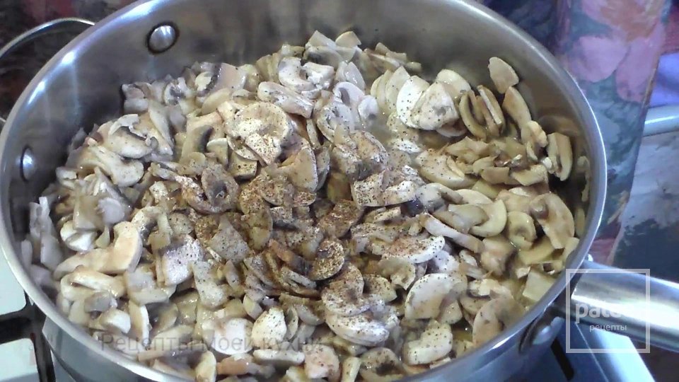 Салат из грибов со сметаной и сыром - Шаг 6