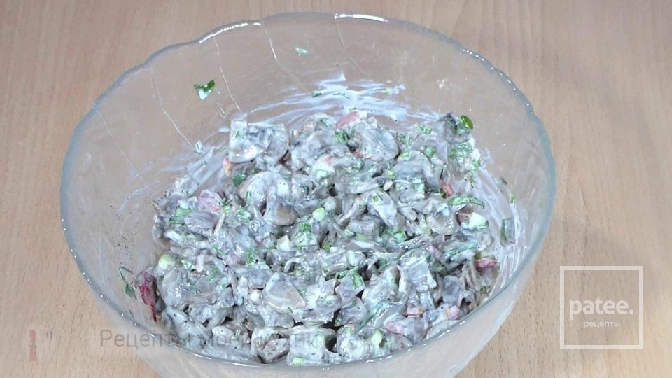 Салат из грибов со сметаной и сыром - Шаг 9