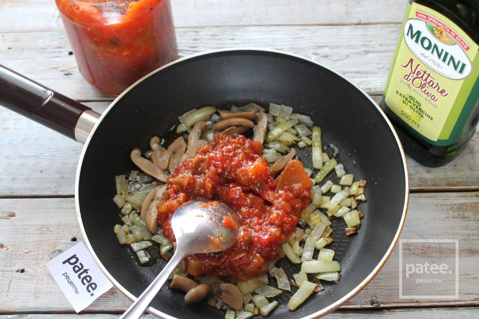 Солянка по-домашнему с картофелем и мясными фрикадельками - Шаг 8