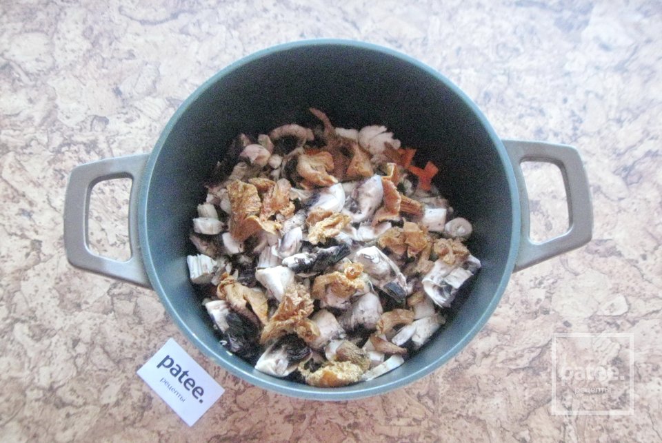 Грибное ассорти с картофелем и сливками - Шаг 5