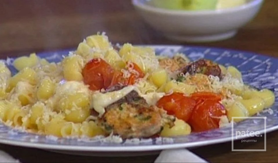 Макароны с фрикадельками и моцареллой - Шаг 10