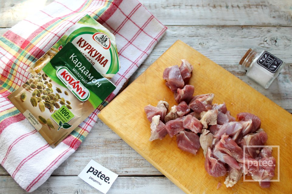 Перловая каша с индейкой в горшочках в микроволновке - Шаг 5