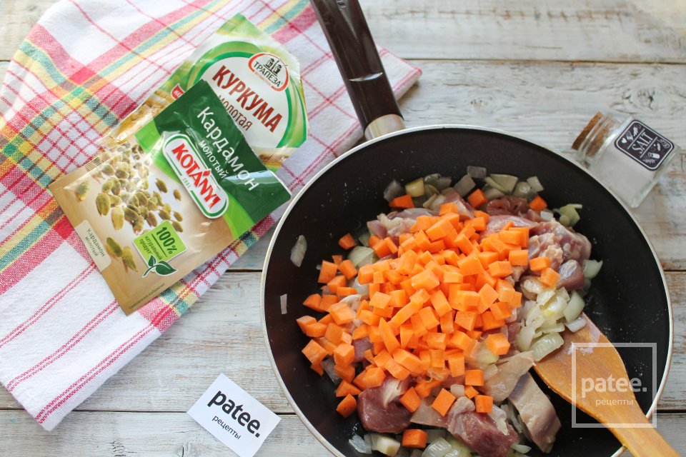 Перловая каша с индейкой в горшочках в микроволновке - Шаг 8