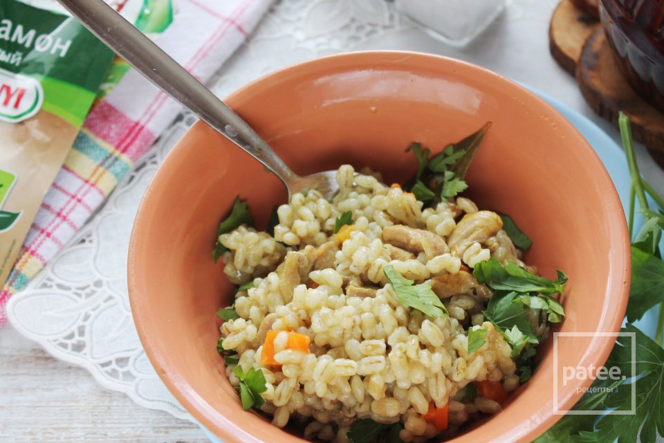 Перловая каша с индейкой в горшочках в микроволновке - Шаг 17