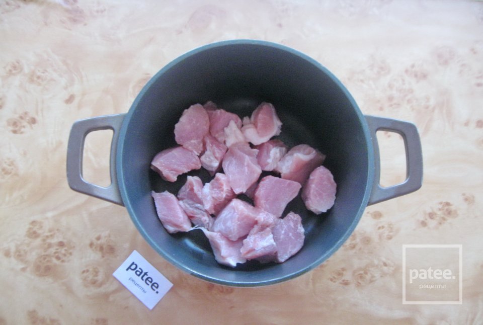 Свинина с ананасами в соусе - Шаг 2