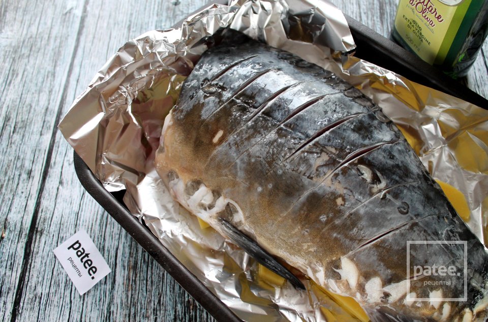 Карп с овощами в духовке в фольге - Шаг 9