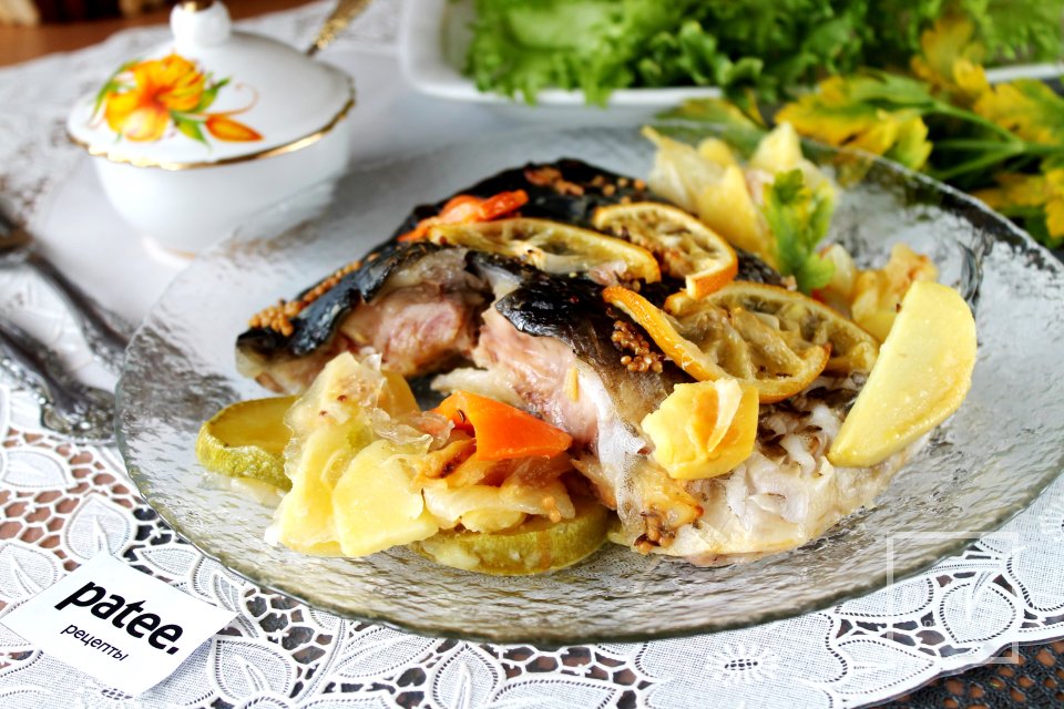 Карп с овощами в духовке в фольге - Шаг 11