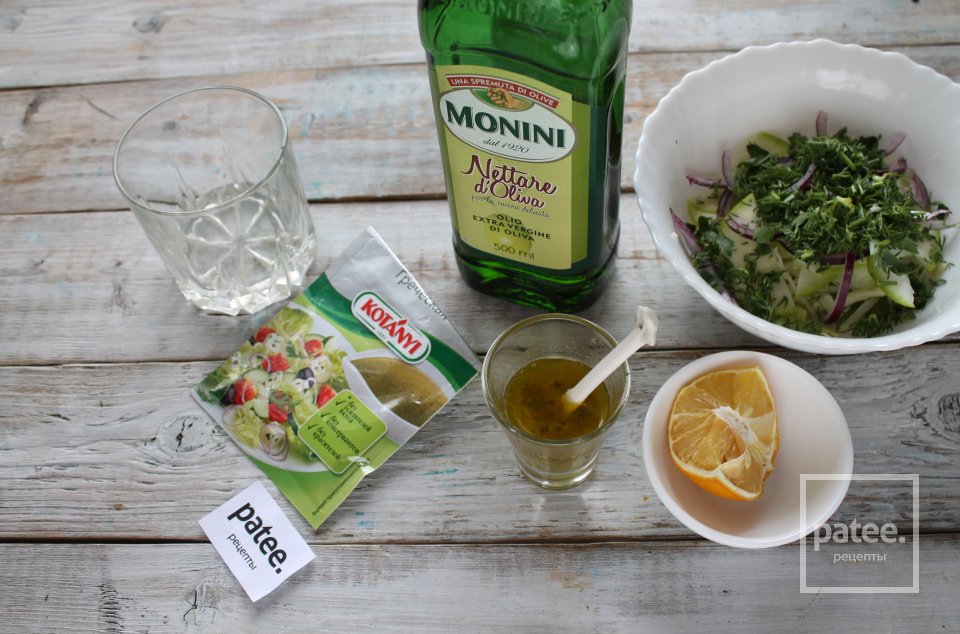 Салат Щётка с лисичками и греческой заправкой - Шаг 11