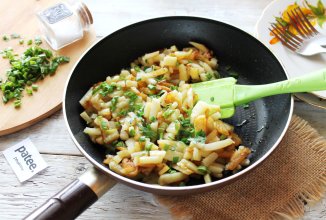 Вкусная жареная картошка на сковороде