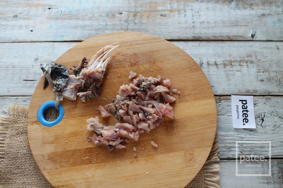 Салат Шуба с малосольной скумбрией - Шаг 7