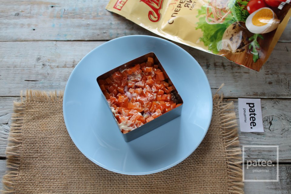 Салат Шуба с малосольной скумбрией - Шаг 12