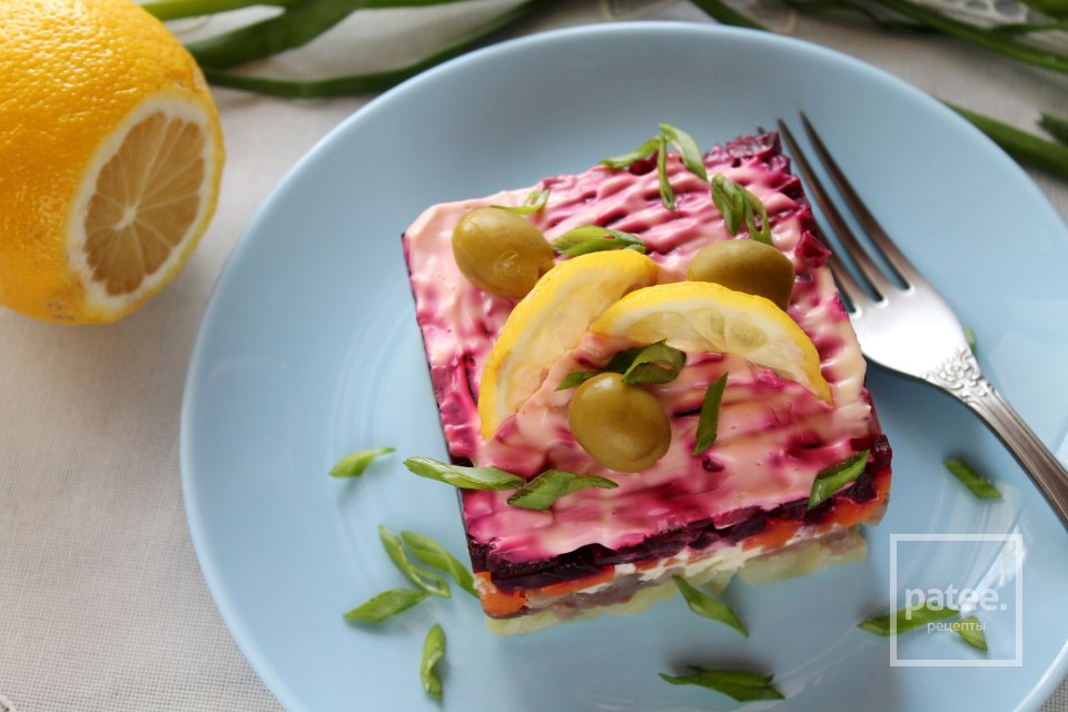 Салат Шуба с малосольной скумбрией - Шаг 16