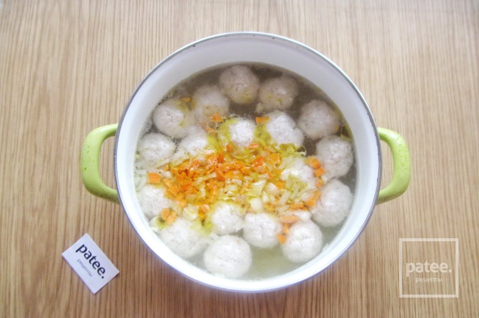 Суп с куриными фрикадельками и чечевицей - Шаг 10