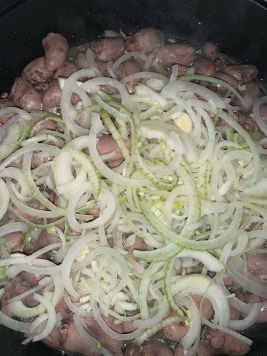 Подлива с куриными сердечками - Шаг 3