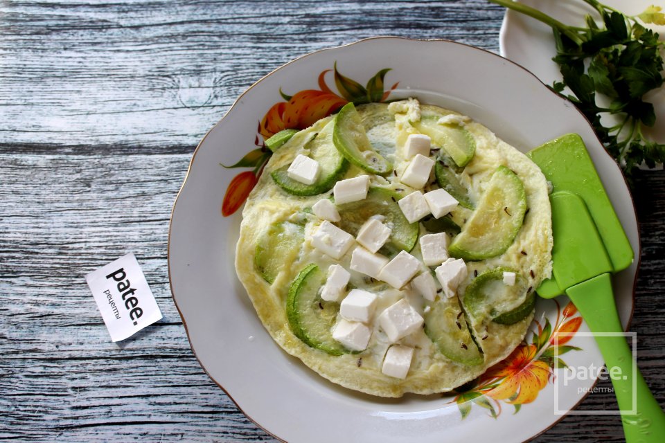 Омлет с кабачком и брынзой в микроволновке - Шаг 12