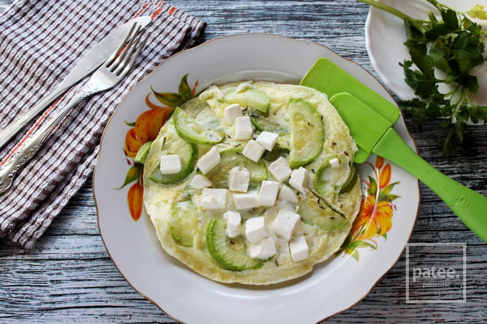 Омлет с кабачком и брынзой в микроволновке - Шаг 13