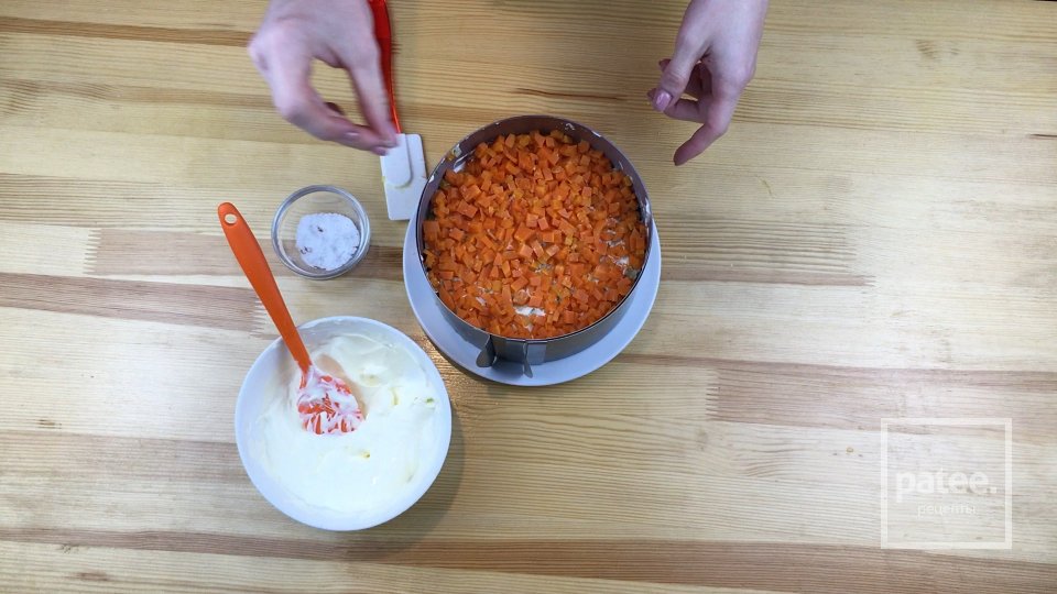 Слоеный салат Овощной торт - Шаг 8