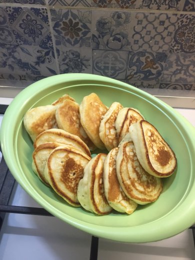 Пышные оладьи на кефире без яиц - Шаг 2