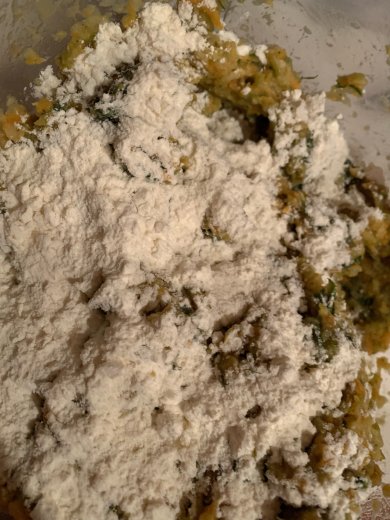 Оладьи из замороженных кабачков - Шаг 4