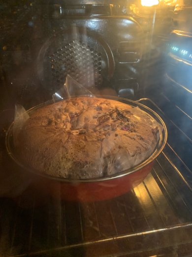 Шоколадный пирог с малиной и чёрной смородиной - Шаг 2