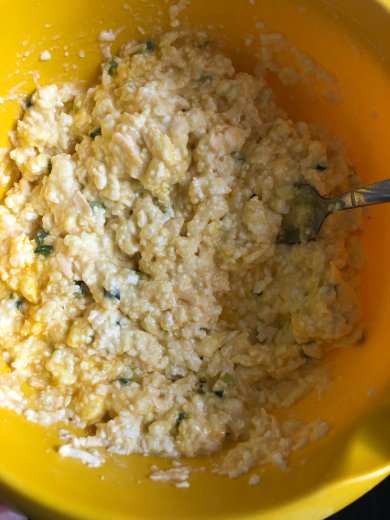 Пирожки с творогом, сыром и зеленью - Шаг 2