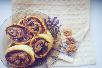 Творожное печенье с орехами