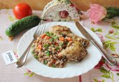 Курица с гречкой в рукаве в духовке