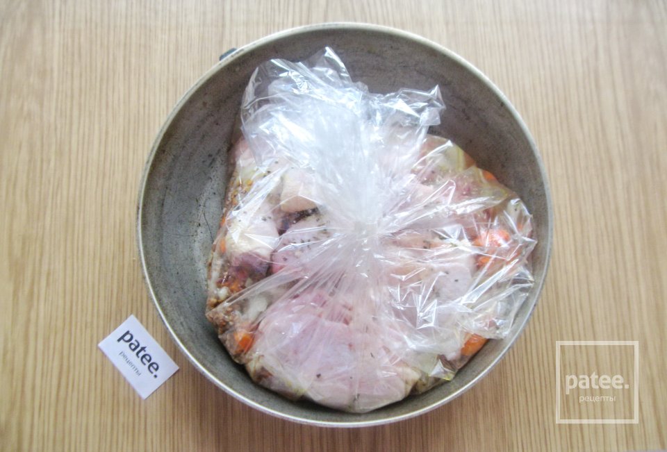 Курица с гречкой в рукаве в духовке - Шаг 11