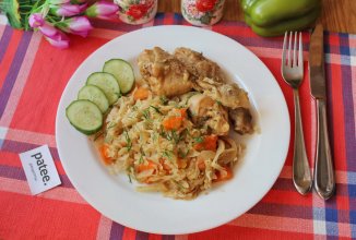 Куриные голени с капустой тушеные в рукаве