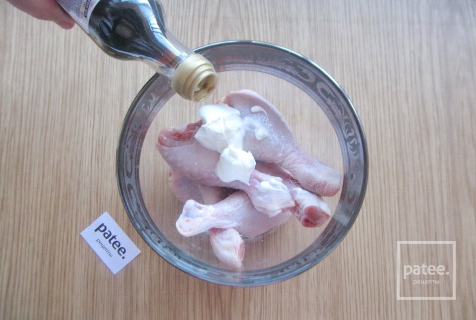 Куриные голени с капустой тушеные в рукаве - Шаг 4