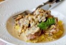 Свинина в сливочно-грибном соусе