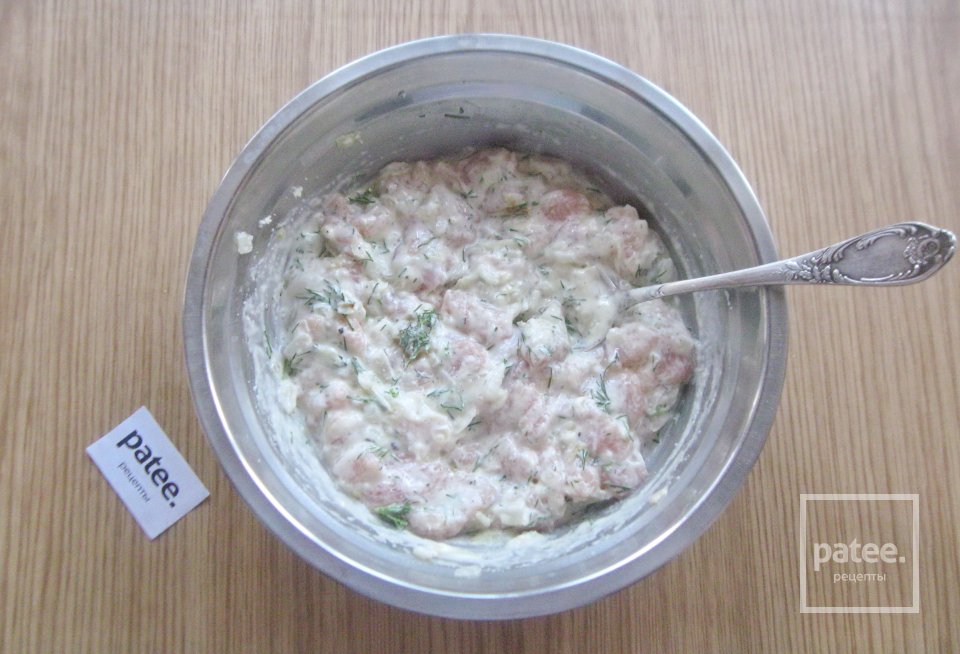 Куриные рубленые котлеты с жареным луком - Шаг 11