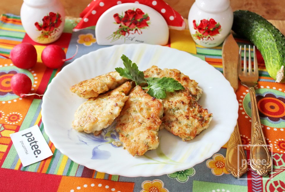 Куриные рубленые котлеты с жареным луком - Шаг 15