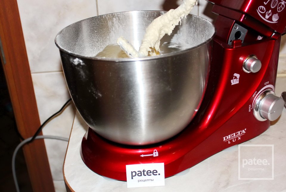 Жареные пирожки с картофелем и зеленым горошком - Шаг 11