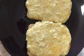 Бутерброды с творогом и сыром