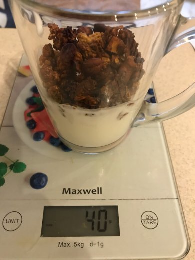 Йогуртовый десерт 🧁 с гранолой, 🥝 киви и голубикой - Шаг 9