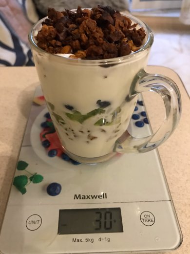 Йогуртовый десерт 🧁 с гранолой, 🥝 киви и голубикой - Шаг 13