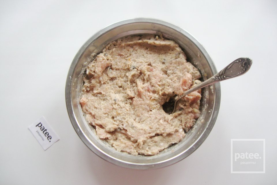 Ленивые голубцы с капустой, фаршем и грибами в томатном соусе - Шаг 10