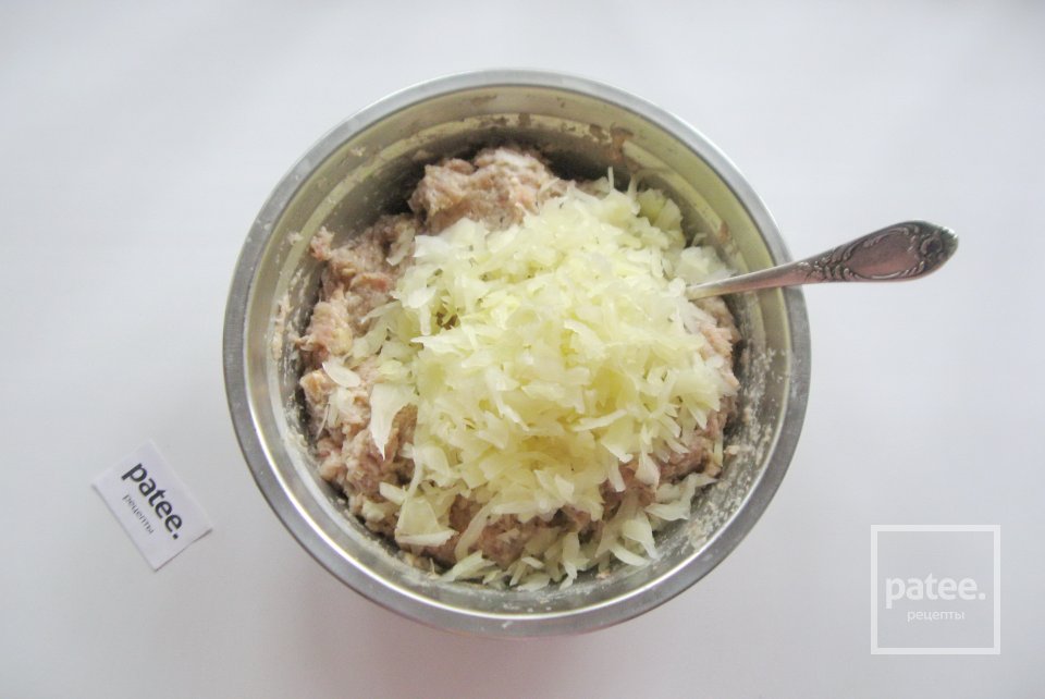 Ленивые голубцы с капустой, фаршем и грибами в томатном соусе - Шаг 12