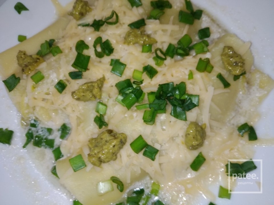 CANNELLONI, фаршированные свининой, сельдереем под сыром с соусом Barilla Pesti con Basilico e Rucola - Шаг 6