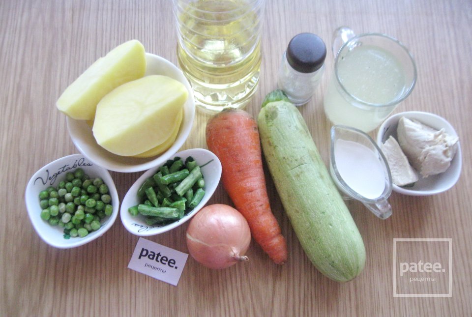 Суп-пюре с кабачком и сливками - Шаг 1