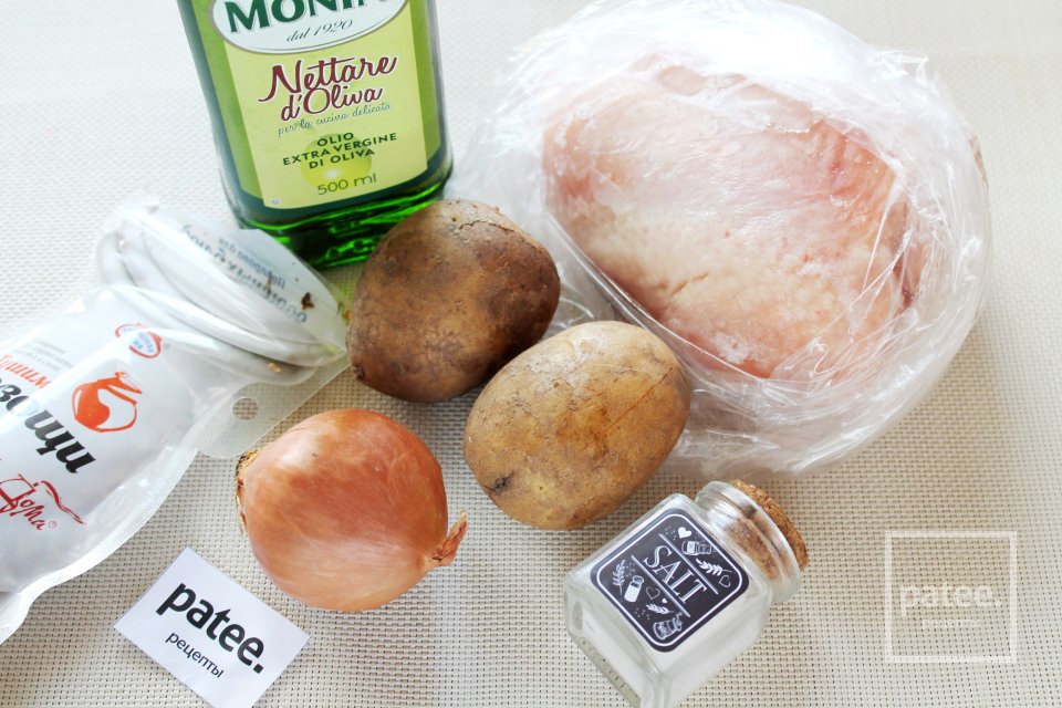 Картошка жаренная с курицей на сковороде - Шаг 1