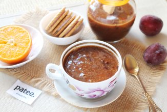 Пюре из замороженной сливы и апельсинов