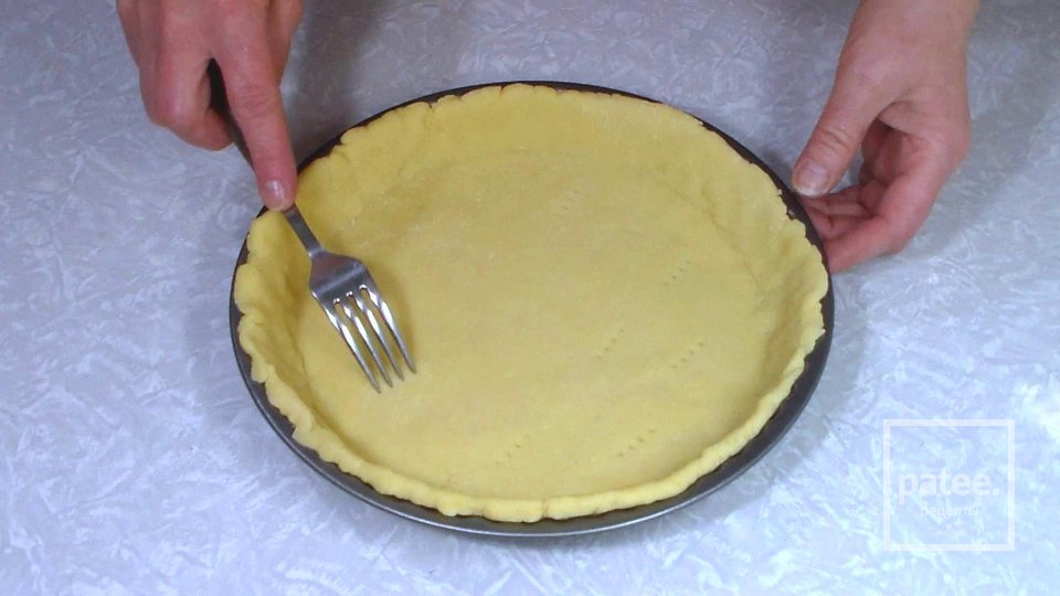 Пирог с вишней из песочного теста - Шаг 10