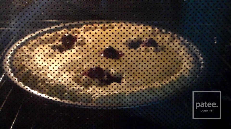 Пирог с вишней из песочного теста - Шаг 14