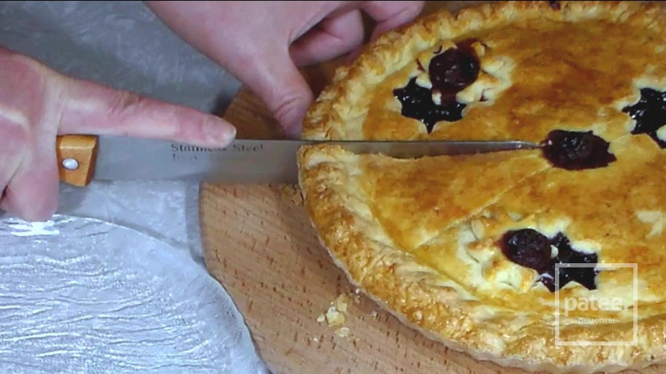 Пирог с вишней из песочного теста - Шаг 16