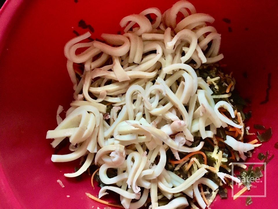 Салат из кальмаров и морской капусты. - Шаг 2