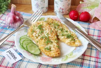 Отбивные из куриной грудки в сухарях